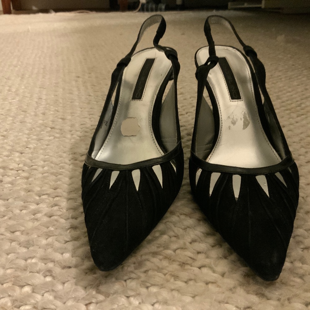 Black velvet Bandolino pumps (Bosavonah)
